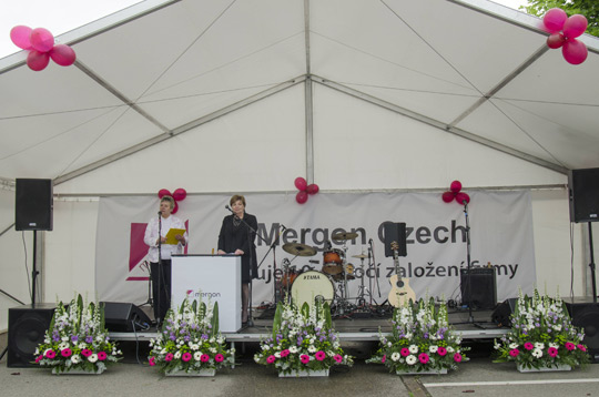 Ambassador Alison Kelly speaking at the Mergon event © Mergon Czech