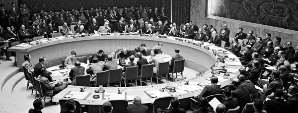 The Security Council meets to consider proposals to admit new members, including Ireland, 10 December 1955 (UN Photo Library, 68472)