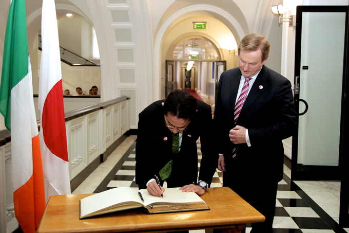 Minister Kishida paid a courtesy call on the Taoiseach