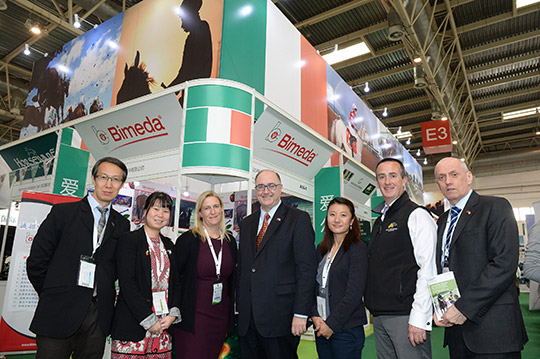 Irish Ambassador Paul Kavanagh and Enterprise Ireland China Director David Byrne together with Ms Elaine Hatton of Horse Sport Ireland, Charles O'Neill of Irish Thoroughbred Marketing and other members of the visiting Irish delegation at the Irish pavilion.
