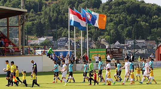 Teams take to the field ahead of Europa League clash © Hubert Rickal Teams take to the field ahead of Europa League clash © Hubert Rickal