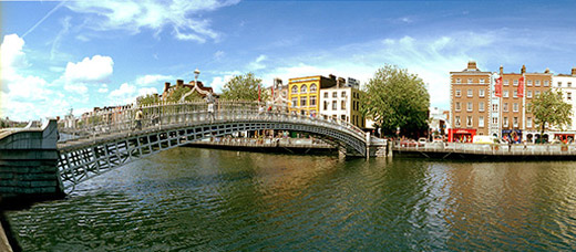 Ha'penny Bridge Dublin Ireland