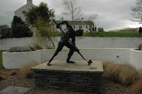Turf digger sculpture, Bellaghy Bawn Centre for Poetry and History, Photo: Peter Kissel