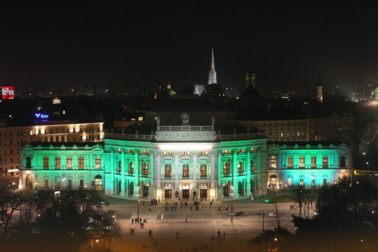 The Burgtheater will once again be lit up in green to celebrate St Patrick’s Day this year
