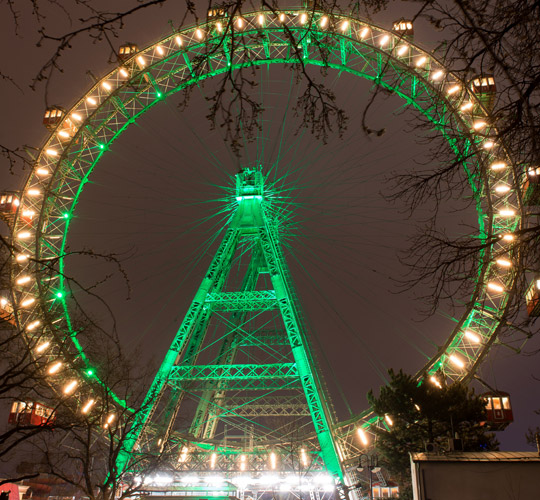 The Riesenrad in Vienna goes green for St Patricks Day 2015. (c) Andreas Svirak