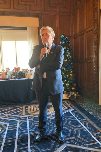 Ambassador Mulhall speaking at the Christmas lunch hosted by the Hibernian Newman Club of San Francisco. 
