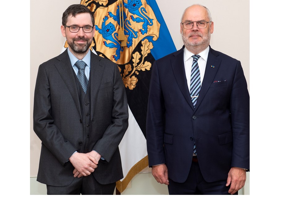 Ambassador Sherry presents credentials to President Alar Karis