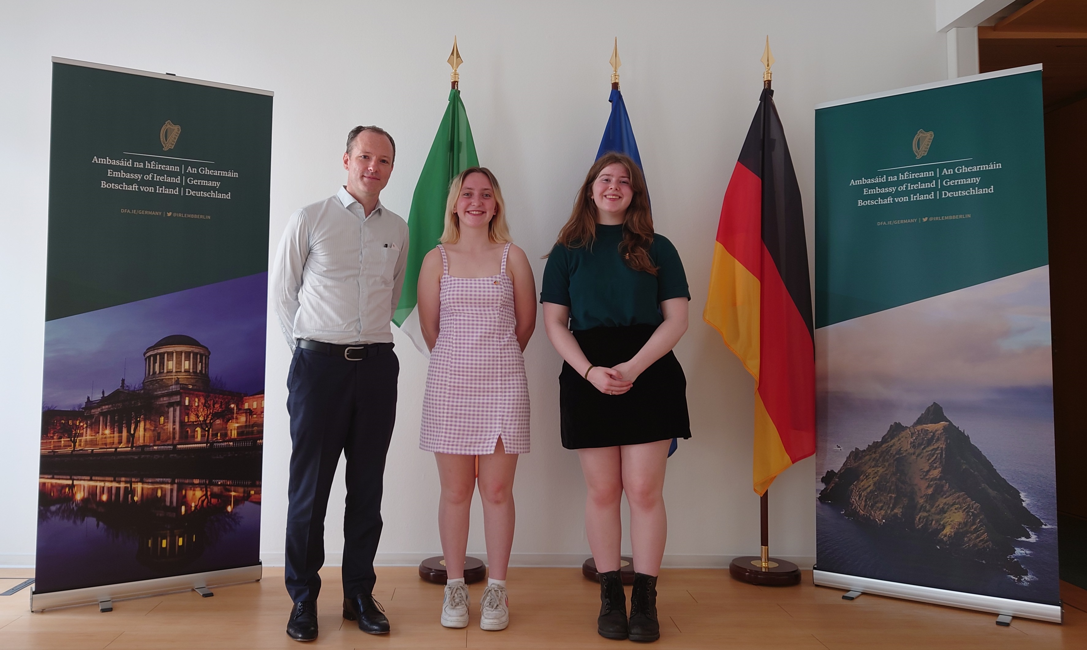 Berlin Long Night of Sciences Awardees visit Embassy