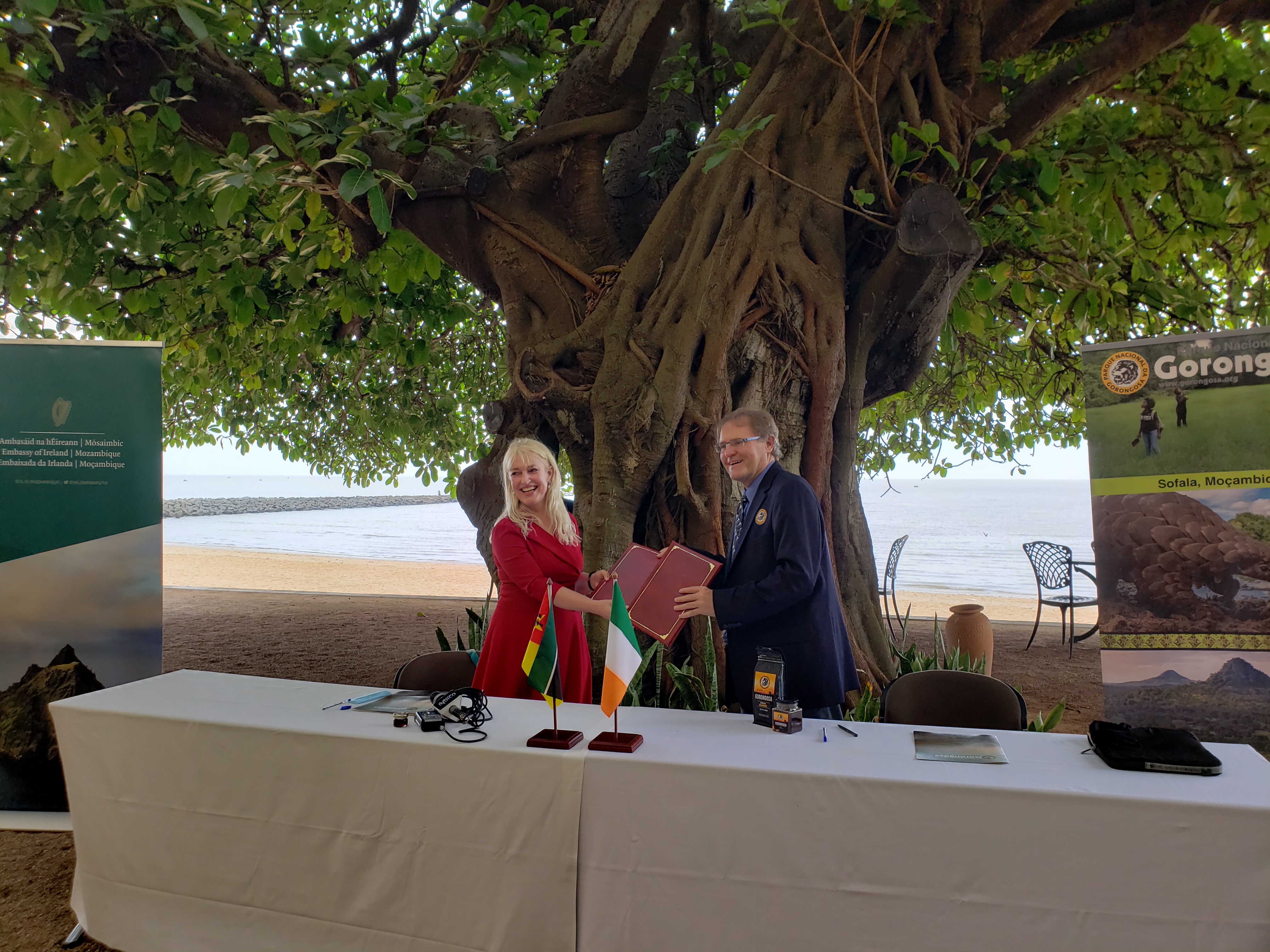 Memorandum of Understanding signed between the Gorongosa Restoration Project and the Embassy 