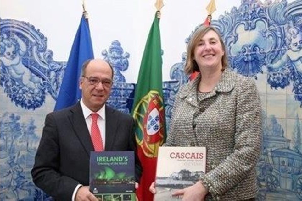 Ambassador Tunney calls on the Mayor of Cascais 