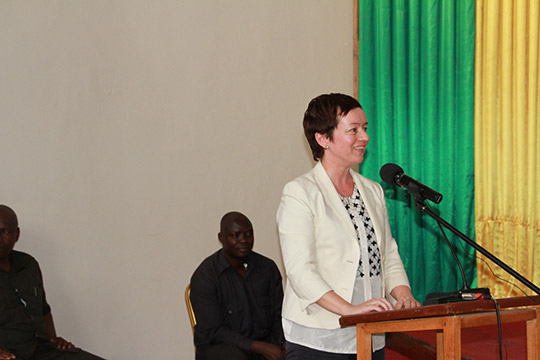 Ambassador Fionnuala Gilsenan - Tabora (c)UNHCR