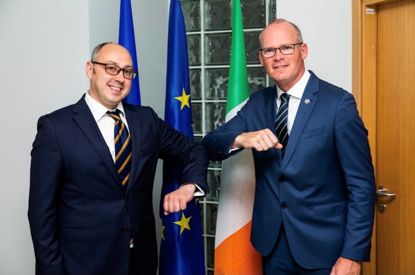 Deputy Foreign Minister of Ukraine, Mr Dmytro Senik, Minister for Foreign Affairs Simon Coveney at the official opening of the Embassy of Ireland, Ukraine